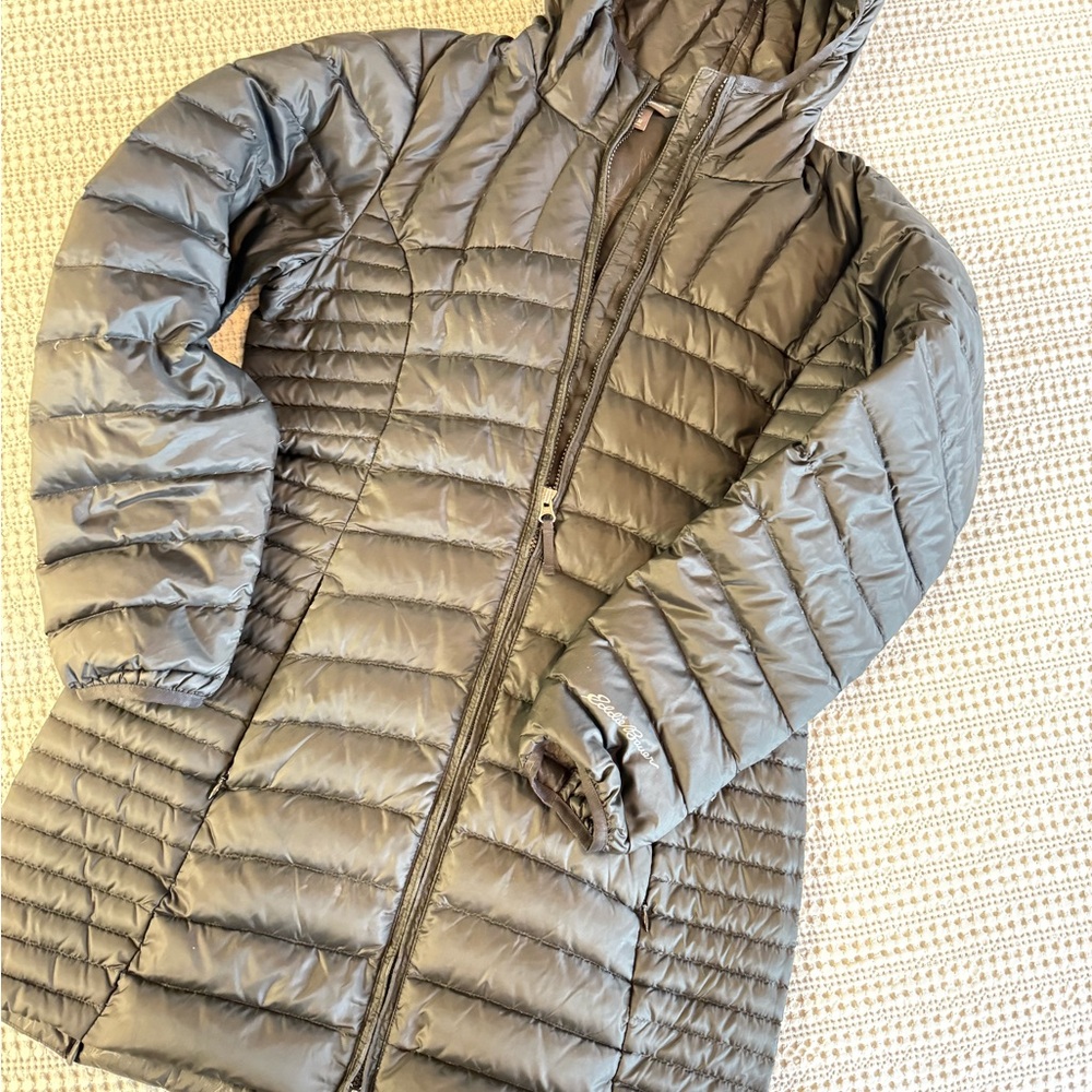 Eddie Bauer Women's Microlight Down Puffer - Black